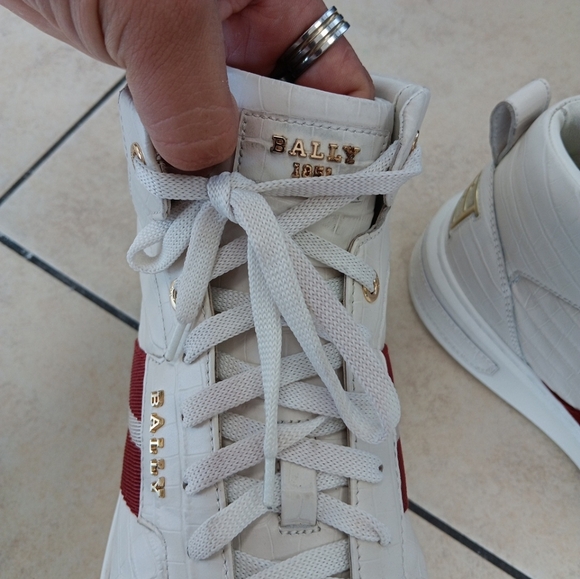 Bally White and Red Croc-Embossed Sneakers Size Eu11E Us 12D - Picture 6 of 8